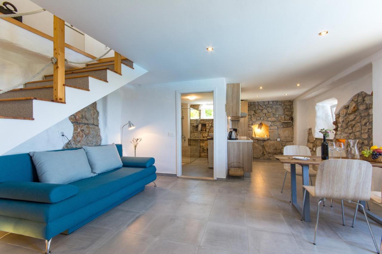Retro On Island Mljet Villa