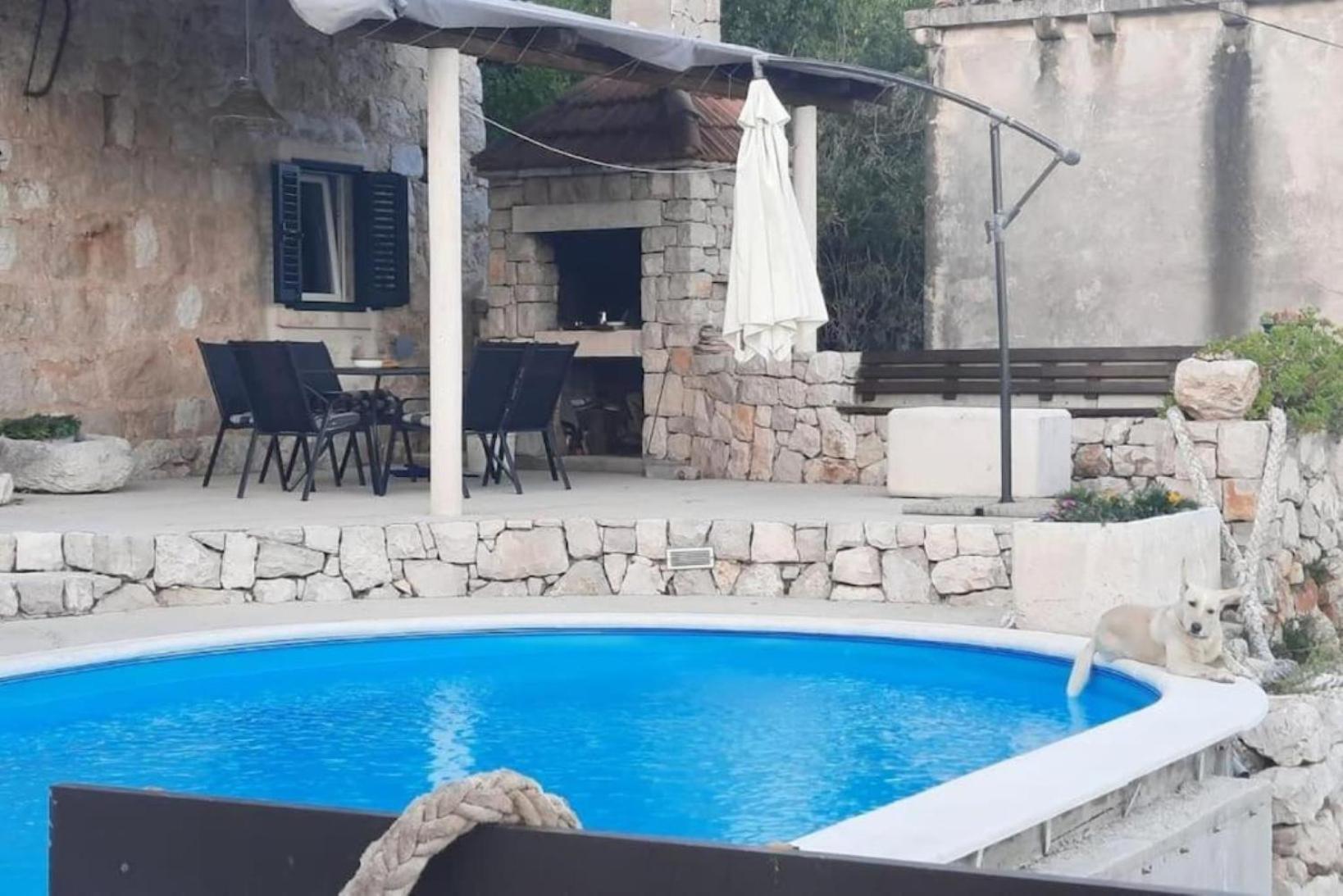 Retro On Island Mljet Vila